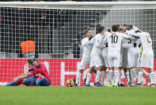  马赛青年军崛起，客场掀翻老牌豪门  